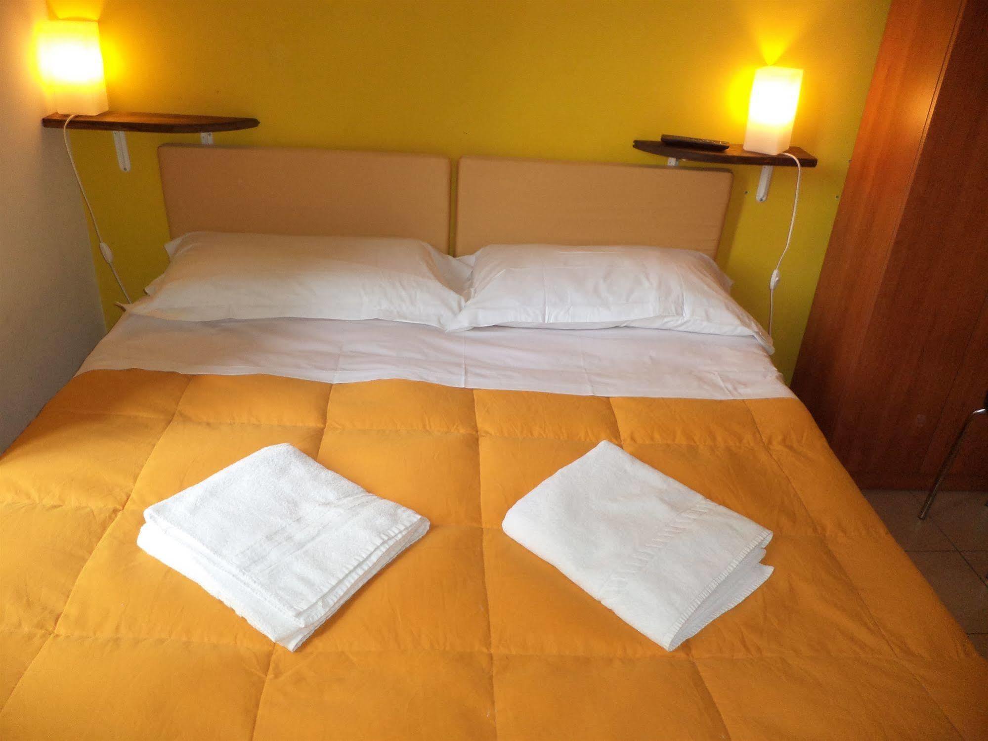 Enjoy Roma Bed and Breakfast Buitenkant foto