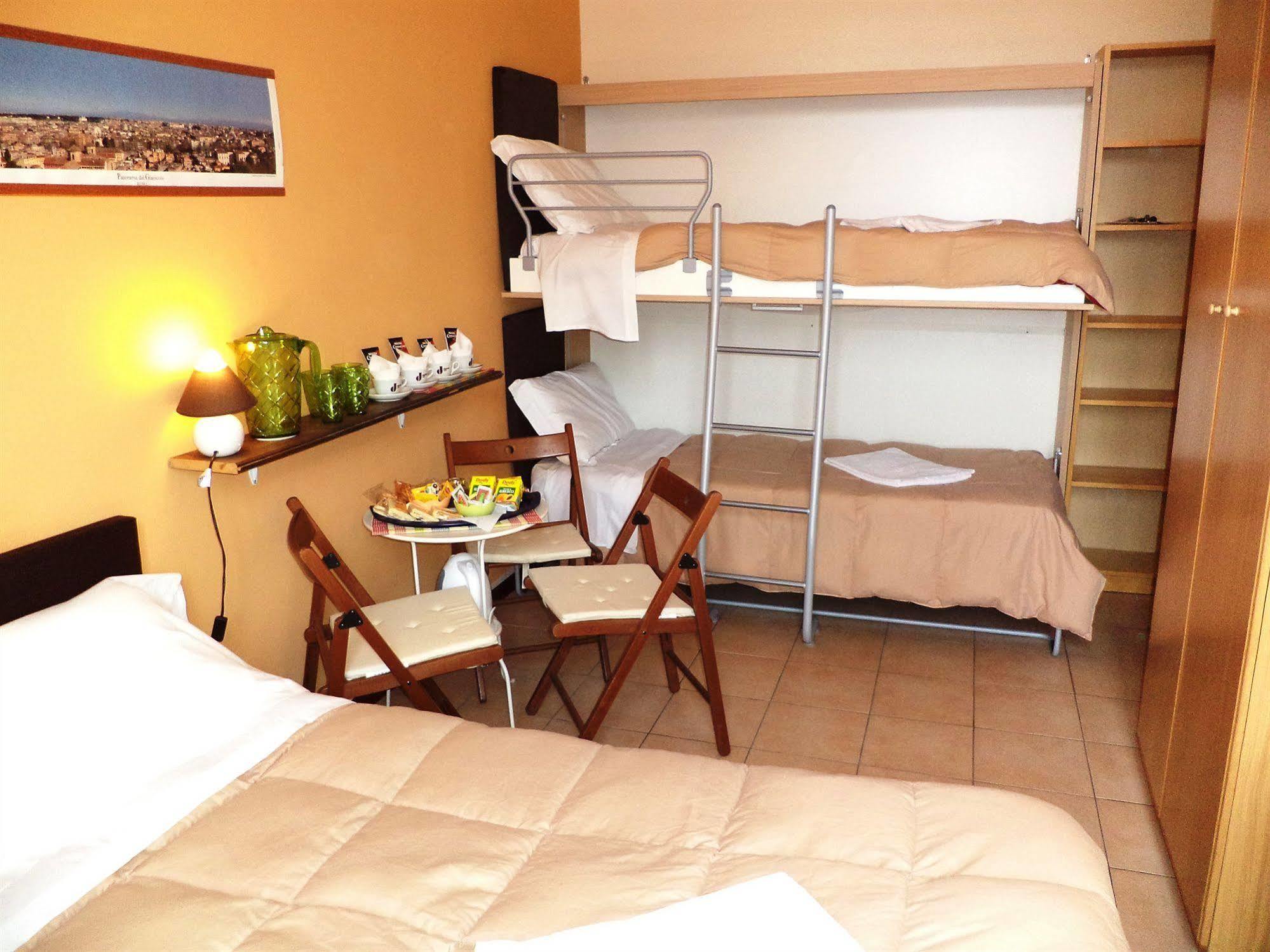 Enjoy Roma Bed and Breakfast Buitenkant foto