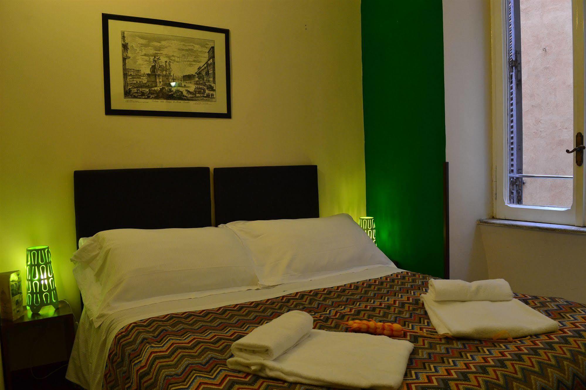 Enjoy Roma Bed and Breakfast Buitenkant foto